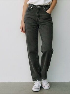 🫶🏻 No Boundaries Straight-Leg Jeans